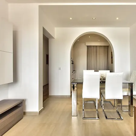 Exceptional Views Seafront 3 Bedroom